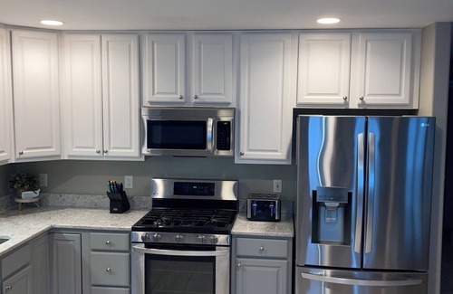 Cape May - Wildwood Condo | 3 BEDROOM CONDO - HEATED POOL - 1.5 BLOCKS TO BEACH & BOARDWALK