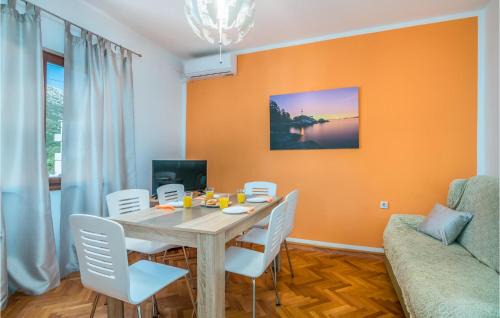 Baska House | 3 Bedroom Cozy Apartment In Bascanska Draga