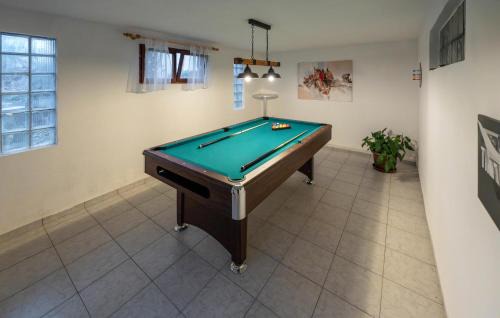 Vojnic House | 3 Bedroom Cozy Home In Krivaja Vojnicka