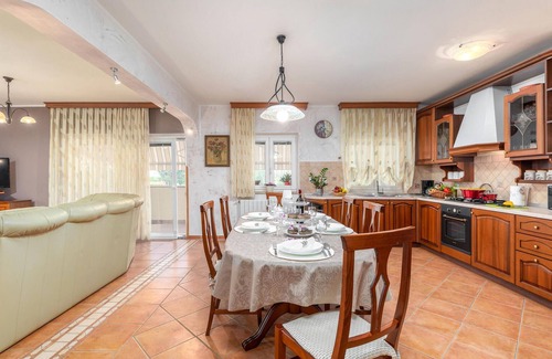 Pula Apartment | 3 bedroom gorgeous apartment in Pula