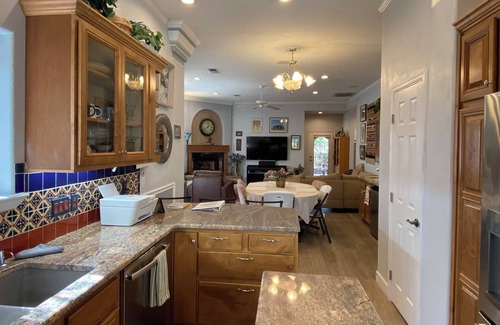 Mesilla Park House | 3-bedroom home close to New Mexico State University and the Convention center.