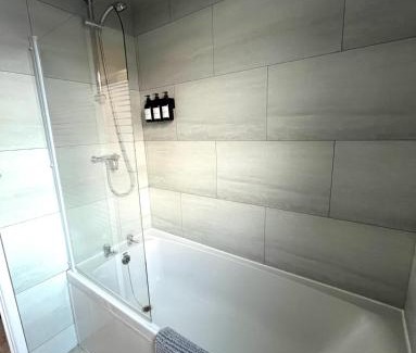 Belfast House | 3-Bedroom Home in north Belfast- near Crumlin Rd Gaol