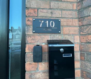 Belfast House | 3-Bedroom Home in north Belfast- near Crumlin Rd Gaol