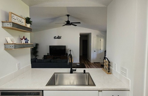 Richland House | 3-bedroom home in the quiet and peaceful Waynesville area.