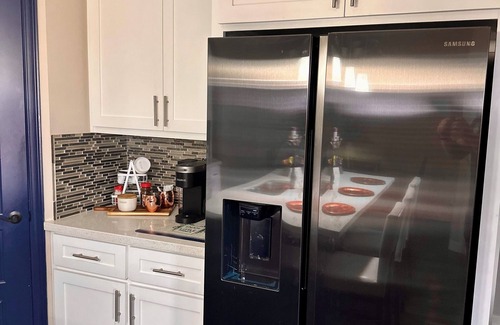 Edinburg House | 3-bedroom home with awesome amenities!