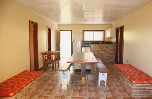 Garopaba House | 3 bedroom house for up to 8 people 50m from the beach.