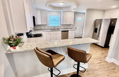 Portsmouth House | 3-bedroom house in charming Portsmouth centrally located