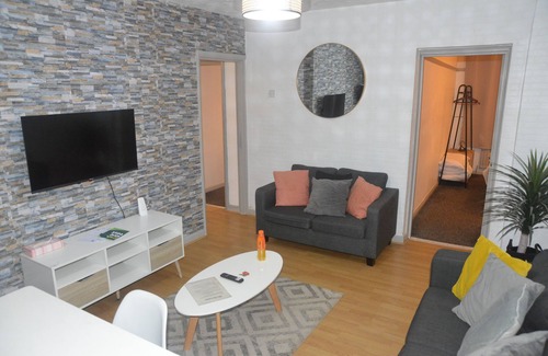 The Westside House | 3 bedroom house in Birmingham