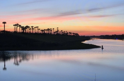 Biggar House | 3-bedroom house in Southern part Fort Myers on canal/lake with beautiful sunsets