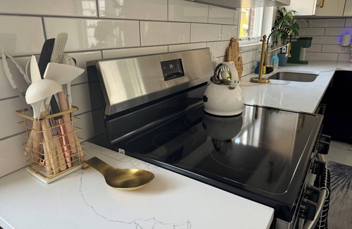 Detroit House | 3-bedroom house in terrific Detroit near the Avenue of Fashion