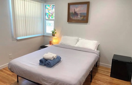 Westminster House | 3-bedroom house in marvelous Westminster with AC. Great for families