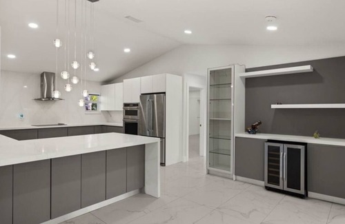Eight Lakes House | 3-bedroom house in wonderful Cape Coral with AC, WiFi
