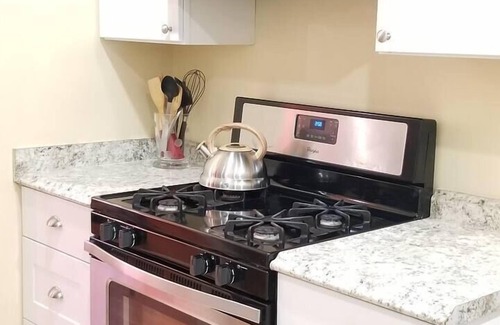 Pimmit Hills House | 3 Bedroom house near Tysons Corner