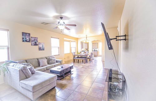 Sierra Vista House | 3-Bedroom in Summit Heights