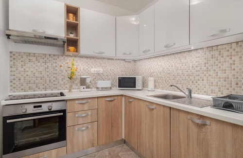 Gostinjac Apartment | 3 bedroom lovely apartment in Dobrinj