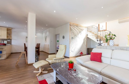 Zurkovo House | 3 bedroom lovely home in Kostrena