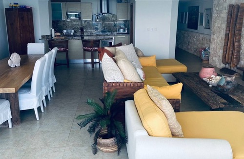 Villas Del Mar House | 3-bedroom Luxury Condo in Playa Juan Dolio