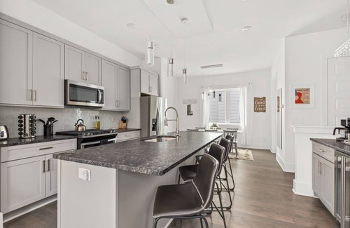 Nashville House | 3-Bedroom Luxury Townhome in East Nash with Garage, EV Charger + Dog-Friendly