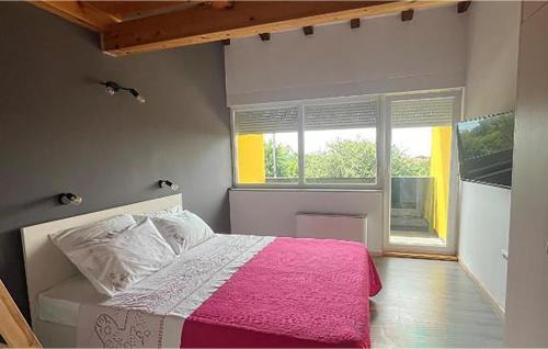 Bezjaki Apartment | 3 Bedroom Nice Apartment In Marinici