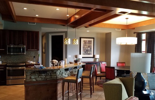 Sevierville Condo | 3 Bedroom Presidential Suite @Wyndham Great Smokies Lodge (Golf View)