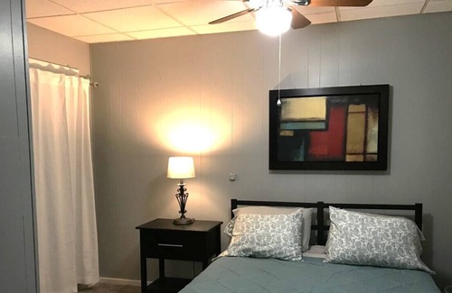 New Hampton Apartment | 3 Bedroom Retreat in the Heart of Downtown New Hampton