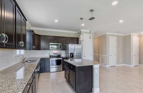 Estero Apartment | 3 Bedroom Single family 428837 by Houzlet