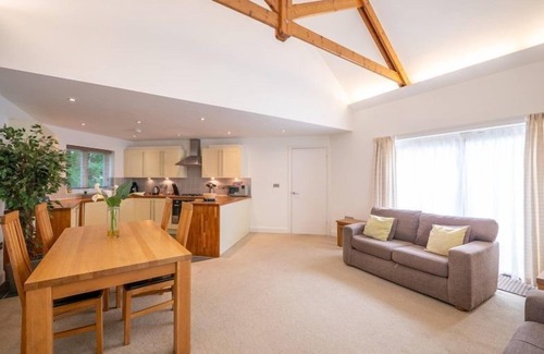 Carnon Downs Cottage | 3 bedroom Stables Cottage