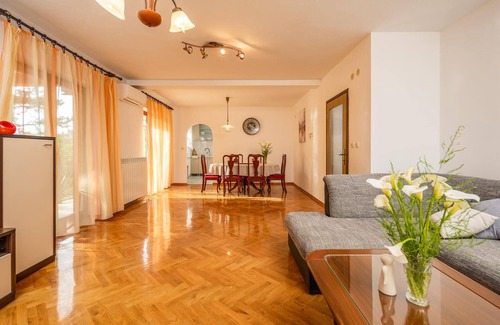 Rubesi Apartment | 3 bedroom stunning apartment in Kastav