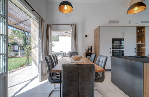 La Motte House | 3-BEDROOM TOWN HOUSE WITH SPLENDID VIEW (N°569)