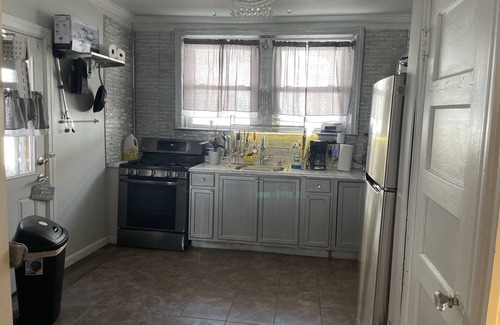 Eastwick House | 3-bedroom vacation home 8 minutes from University of Pennsylvania