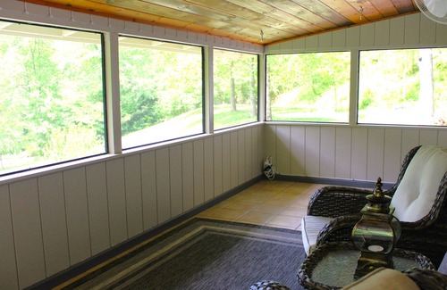 Caton House | 3-bedroom vacation home just 19 minutes from The Island at Pigeon Forge