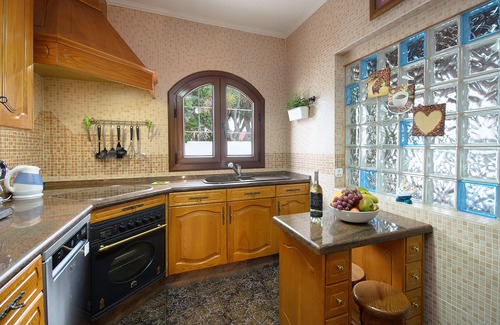 Puerto del Carmen Villa | 3 bedroom villa with private pool near the beach, overlooking the sea.