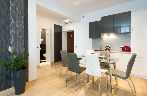 Kazimierz Apartment | 3 bedrooms, 3 bathrooms with air-con, centrally located