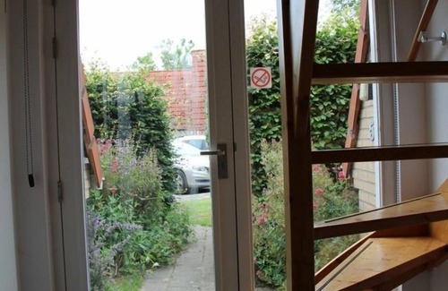 Burgerbrug House | 3 bedrooms, sleeps 5, ideal for a family break