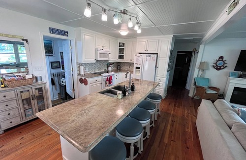 Ogden House | 3-Br 3-Bath Family n Dogs Waterfront-24’ Deep H2O Boat Slip -ICW Access Sleeps 8