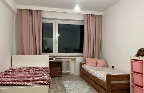 Golzheim Apartment | 3 BR City Apartment near Messe Düsseldorf