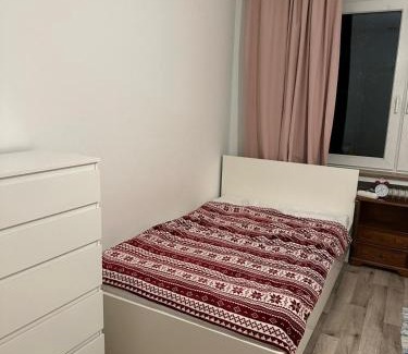 Golzheim Apartment | 3 BR City Apartment near Messe Düsseldorf