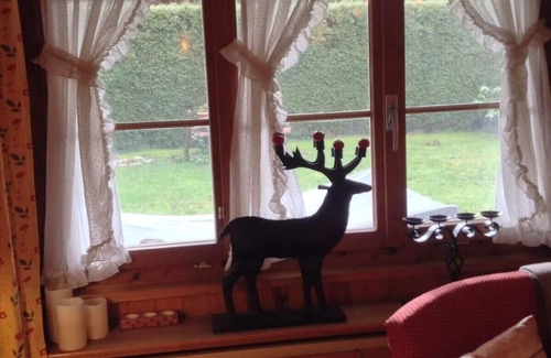 Gstaad Apartment | 3 BR Classic Chalet in Gstaad By Smiling House