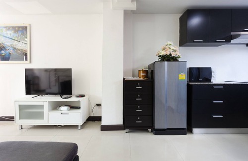 Chang Khlan House | 3 BR townhouse in Chiangmai city near old town and near bazaar