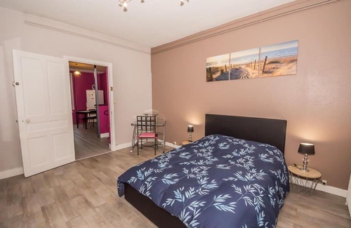 Bourg-en-Bresse Apartment | 3 chambres spacieuses - 2 min à pied gare