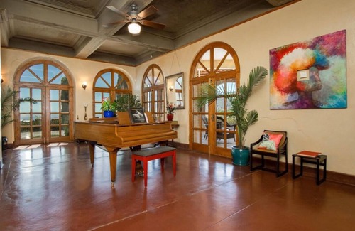 Jerome House | 3 Historic Houses | Sleeps 33 | Close to Sedona