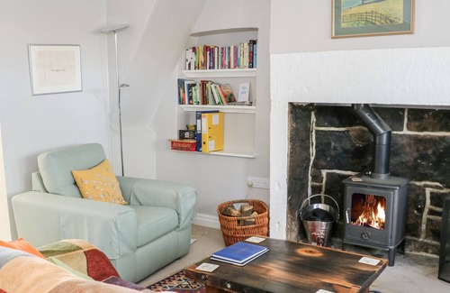 Hebden Bridge House | 3 HORSEHOLD, pet friendly, character holiday cottage in Hebden Bridge