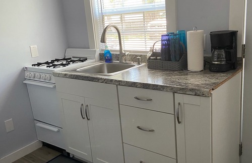 Geneva-on-the-Lake Cottage | 3 Little Cottages - #1 Sundance Cottage