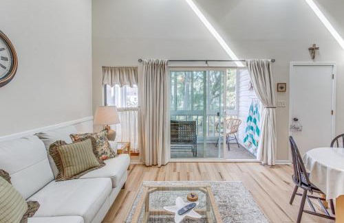 Little River Apartment | 3 Mi to Beach Access Little River Retreat!