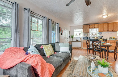 Bacliff Apartment | 3 Mi to Boardwalk: Bacliff Apartment w/Hot Tub