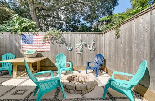 Bacliff Apartment | 3 Mi to Boardwalk Bacliff Apartment with Hot Tub