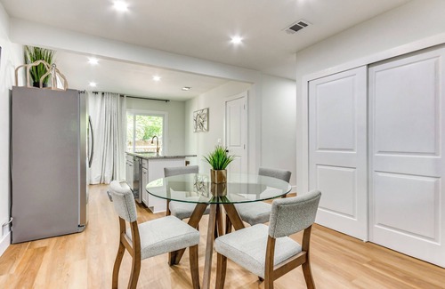 Southeast Pensacola House | 3 Mi to Dtwn Entertainment: Pensacola Family Home!