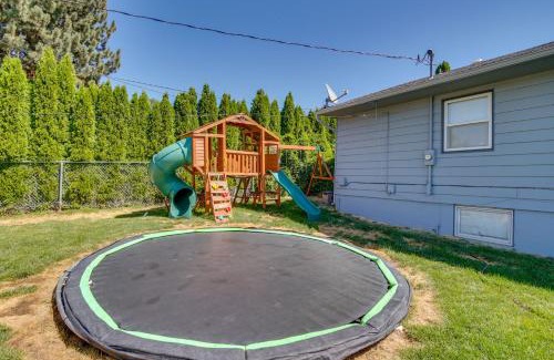 Yakima House | 3 Mi to Dtwn Yakima Play and Stay in the PNW!