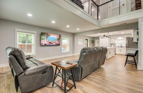 Navarre House | 3 Mi to Navarre Beach Home with Furnished Patio
