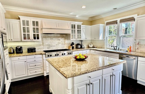 Woodbury House | 3 million Villa in Irvine 5 Bedroom 6 Bath
